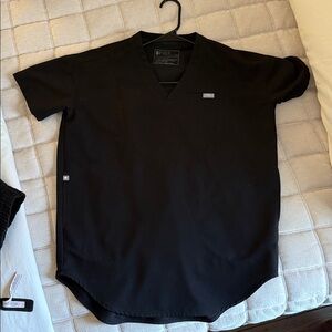 Figs Womens Halle scrub top, black